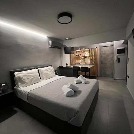 Loft Spa Greece - Enjoy Our Jacuzzi Kalamata Ngoại thất bức ảnh